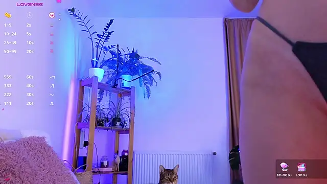 Snapshot of _alleyesonme_ chatting on 03.11.26 alleyesonme online show from 03.11.26