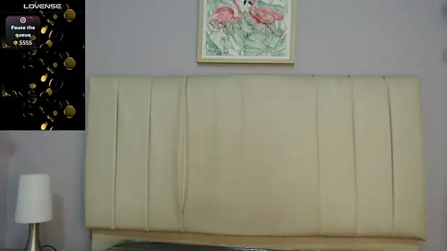 Snapshot of amy_le01 chatting on 10.23.25 amy le01 online show from 10.23.25