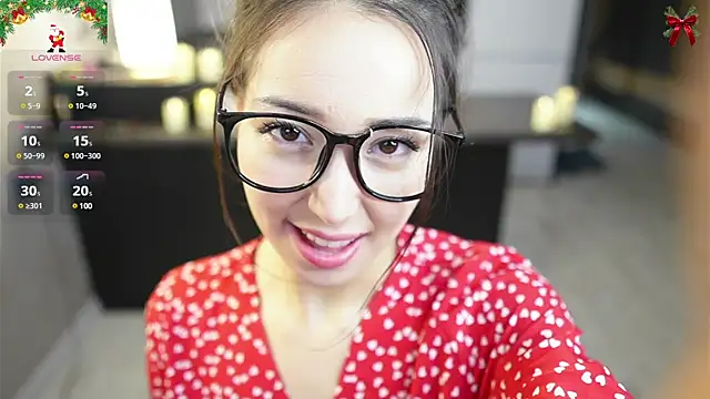 Snapshot of mary_shiota chatting on 12.25.24 mary shiota online show from 12.25.24