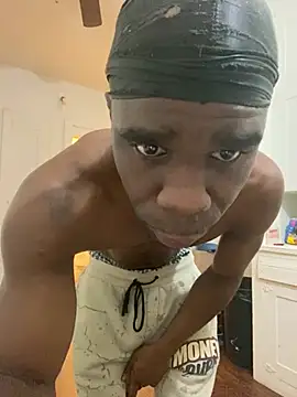 Snapshot of Bigdickbandit205 chatting on 12.15.24 Bigdickbandit205 online show from 12.15.24