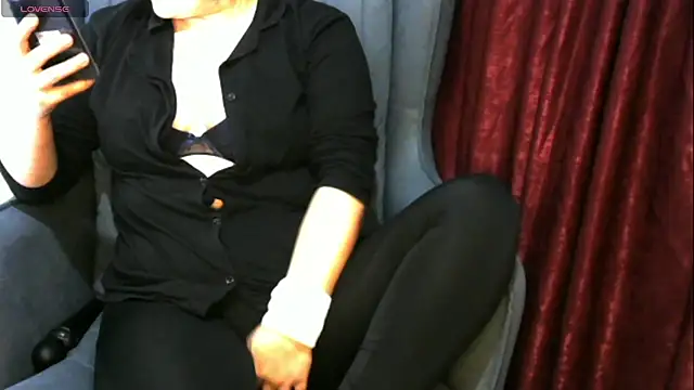 insatiableeee online show from 01.11.25