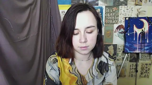 VeryVeryVeryShy  online show from 03.05.25