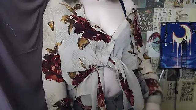 VeryVeryVeryShy  online show from 03.06.25