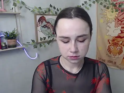 VeryVeryVeryShy  online show from 04.23.26