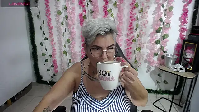 bety-cum2 online show from 02.19.25