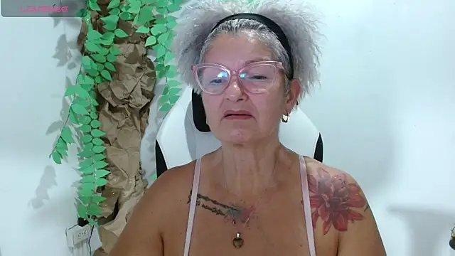 bety-cum2 online show from 04.22.26