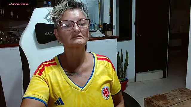 bety-cum2 online show from 06.24.26