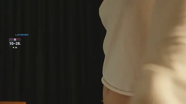 Snapshot of hee_jeen chatting on 02.23.26 hee jeen online show from 02.23.26