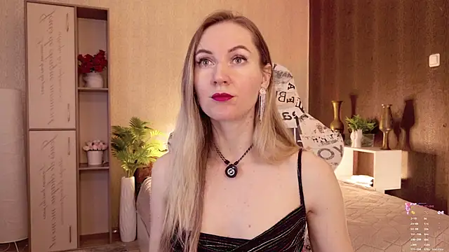 Snapshot of Hello_Lisha chatting on 05.14.26 Hello Lisha online show from 05.14.26
