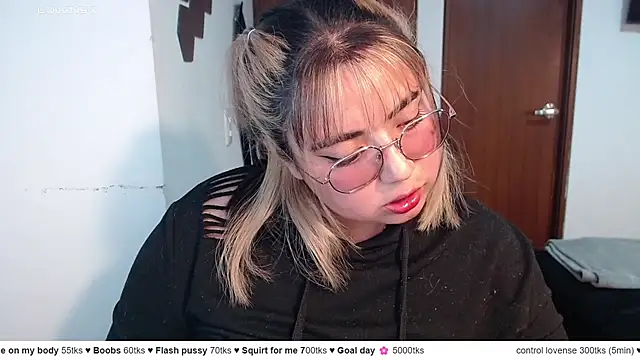 yini angel online show from 05.23.26