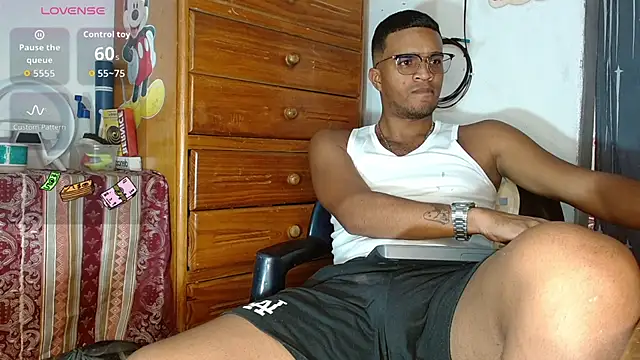 Bigcock 21cm  online show from 01.15.26