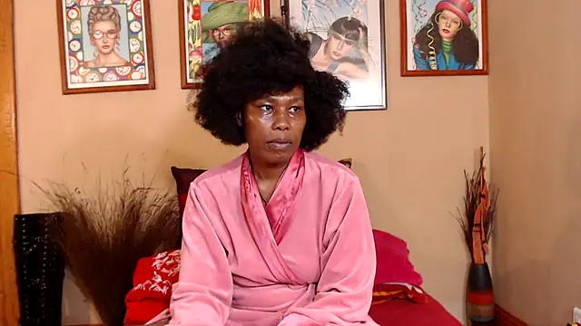 Snapshot of ebonyassbest4u chatting on 03.12.25 ebonyassbest4u online show from 03.12.25