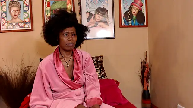 Snapshot of ebonyassbest4u chatting on 03.12.25 ebonyassbest4u online show from 03.12.25