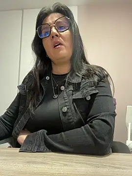 SWEETLILY18 online show from 02.01.25