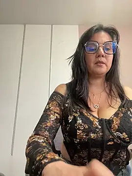 SWEETLILY18 online show from 02.08.25