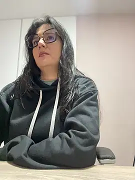 SWEETLILY18 online show from 02.12.25