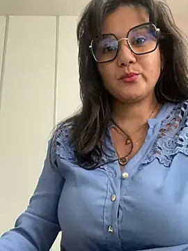 SWEETLILY18 online show from 03.11.25