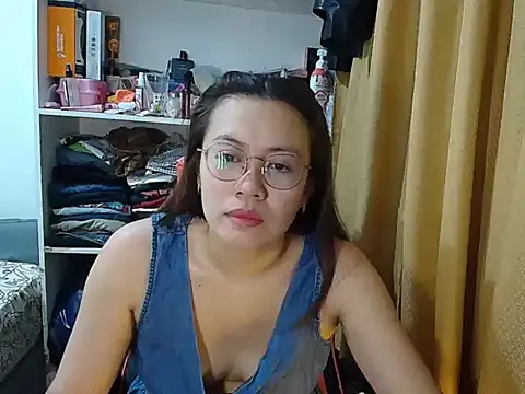 Snapshot of crizzybel chatting on 01.19.26 crizzybel online show from 01.19.26