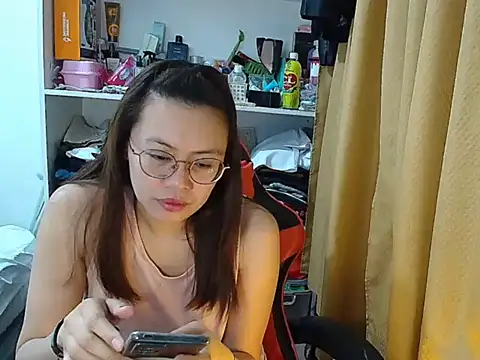 Snapshot of crizzybel chatting on 02.02.26 crizzybel online show from 02.02.26