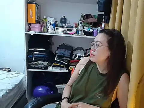 Snapshot of crizzybel chatting on 02.08.26 crizzybel online show from 02.08.26