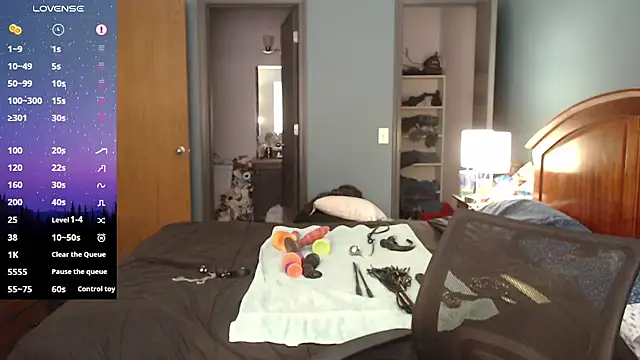 Snapshot of kinkywolf429 chatting on 01.17.25 kinkywolf429 online show from 01.17.25