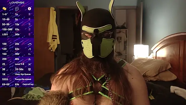 Snapshot of kinkywolf429 chatting on 09.13.25 kinkywolf429 online show from 09.13.25