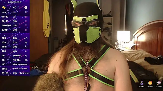 Snapshot of kinkywolf429 chatting on 10.21.25 kinkywolf429 online show from 10.21.25