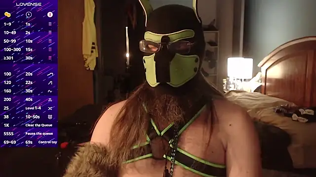 Snapshot of kinkywolf429 chatting on 10.31.25 kinkywolf429 online show from 10.31.25