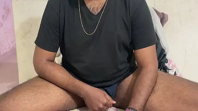 Snapshot of ghost_OO22 chatting on 03.09.25 ghost OO22 online show from 03.09.25