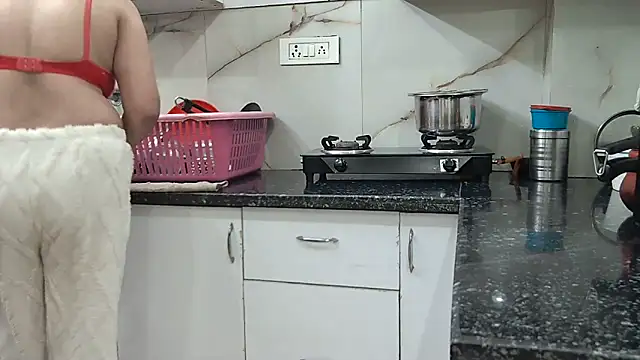 Zoya Varma004 online show from 03.02.25