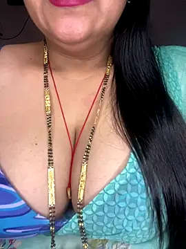 Zoya Varma004 online show from 10.20.25