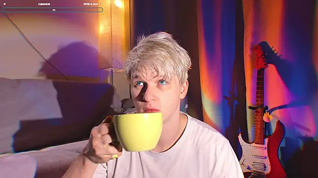 Breston Sweet online show from 11.06.25