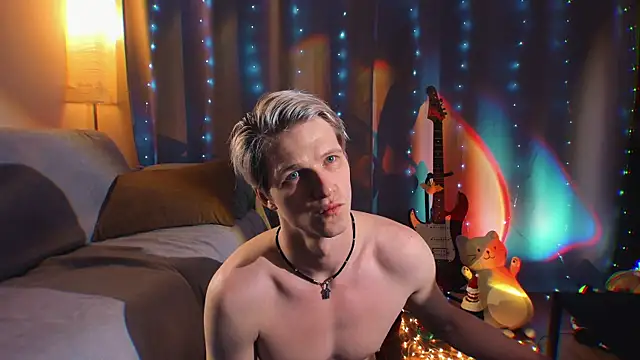 Breston Sweet online show from 12.20.25