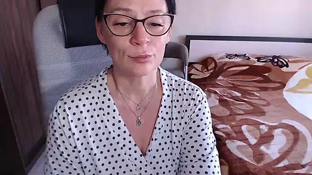 Snapshot of BelovedLady chatting on 02.23.25 BelovedLady online show from 02.23.25