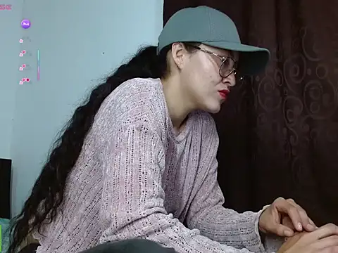 Olivia Bright online show from 04.25.26