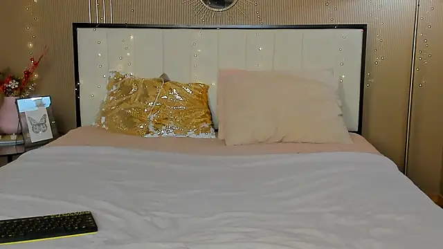 Snapshot of mailymilf chatting on 11.23.25 mailymilf online show from 11.23.25