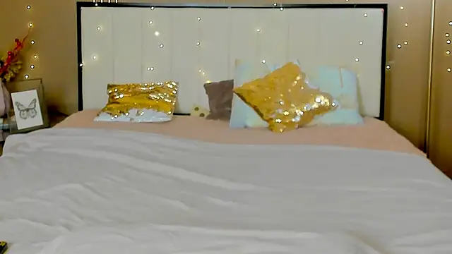 Snapshot of mailymilf chatting on 03.15.26 mailymilf online show from 03.15.26