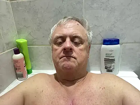 Snapshot of bigbadjon69 chatting on 01.08.25 bigbadjon69 online show from 01.08.25