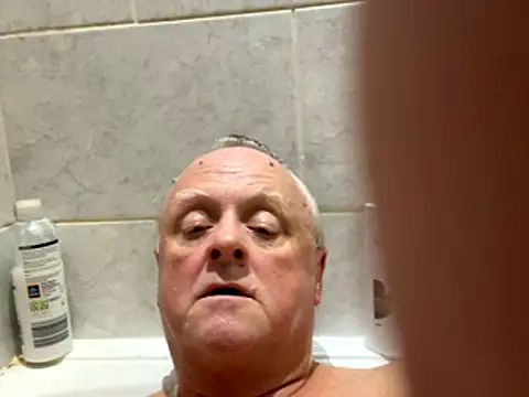 Snapshot of bigbadjon69 chatting on 11.29.25 bigbadjon69 online show from 11.29.25