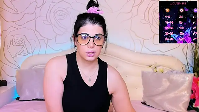 Snapshot of Elizabettalee chatting on 02.07.25 Elizabettalee online show from 02.07.25