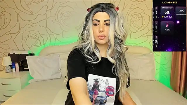 Snapshot of Elizabettalee chatting on 09.10.25 Elizabettalee online show from 09.10.25