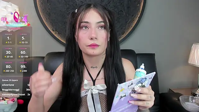 miss sharlotte18 online show from 02.26.25