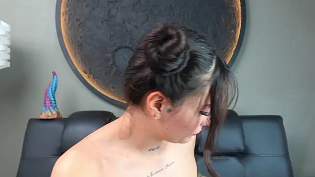 miss sharlotte18 online show from 03.06.26