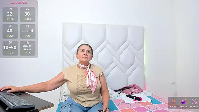 Mature Hard online show from 09.29.25