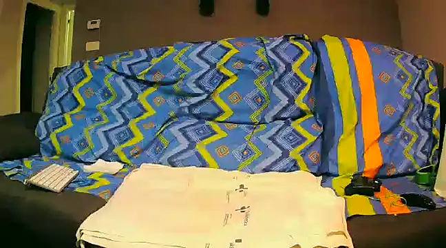 Snapshot of txan9876 chatting on 12.19.24 txan9876 online show from 12.19.24