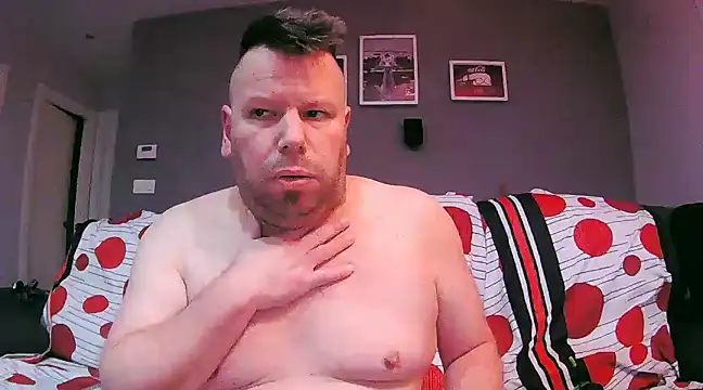 Snapshot of txan9876 chatting on 01.12.25 txan9876 online show from 01.12.25