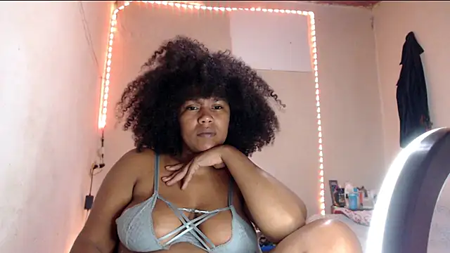 Snapshot of cherry_cleou chatting on 03.04.26 cherry cleou online show from 03.04.26