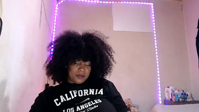 Snapshot of cherry_cleou chatting on 03.29.26 cherry cleou online show from 03.29.26