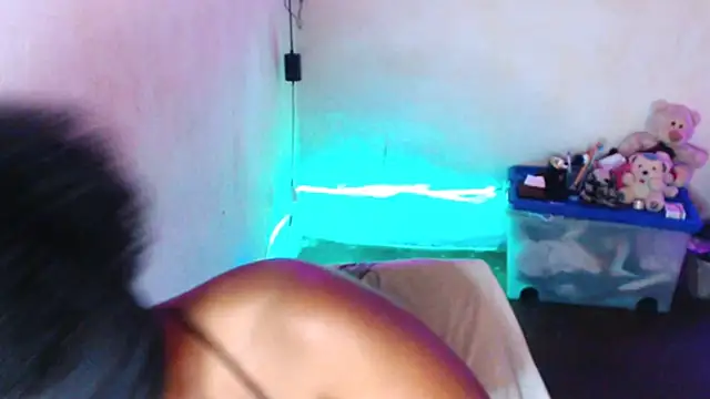Snapshot of cherry_cleou chatting on 05.16.26 cherry cleou online show from 05.16.26