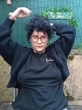 callmelouve online show from 09.29.25